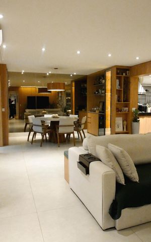 Apartamento para alugar com 155m², 3 quartos e 3 vagas Apartamento para alugar com 155m², 3 quartos e 3 vagasSala