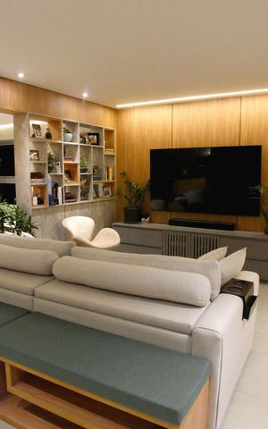 Apartamento para alugar com 155m², 3 quartos e 3 vagas Apartamento para alugar com 155m², 3 quartos e 3 vagasSala