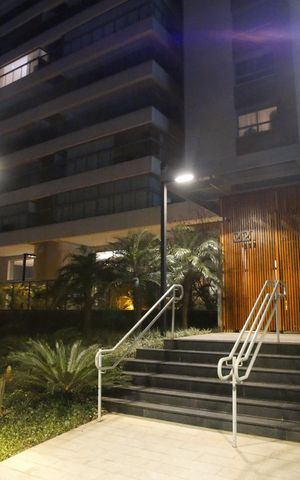 Apartamento para alugar com 155m², 3 quartos e 3 vagas Apartamento para alugar com 155m², 3 quartos e 3 vagasFachada