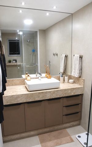 Apartamento para alugar com 155m², 3 quartos e 3 vagas Apartamento para alugar com 155m², 3 quartos e 3 vagasBanheiro da Suíte 1