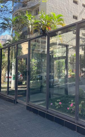 Apartamento para alugar com 232m², 3 quartos e 3 vagas Apartamento para alugar com 232m², 3 quartos e 3 vagasFachada do Prédio