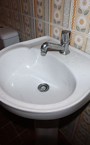Apartamento à venda com 64m², 2 quartos e sem vagaBanheiro 