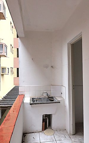 Apartamento à venda com 64m², 2 quartos e sem vagaSacada e Área de Serviço