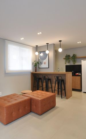 Apartamento à venda com 42m², 2 quartos e sem vagaÁrea comum - Salão de festas
