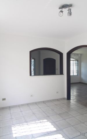 Casa para alugar com 200m², 3 quartos e 3 vagasSala 2