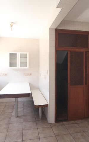Casa para alugar com 200m², 3 quartos e 3 vagasCozinha