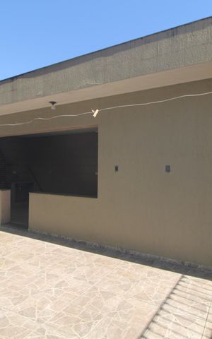 Casa para alugar com 200m², 3 quartos e 3 vagasEdícula