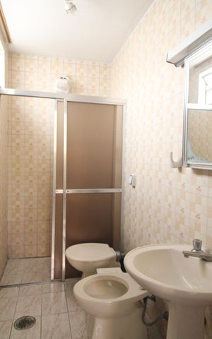 Casa para alugar com 200m², 3 quartos e 3 vagasBanheiro comum