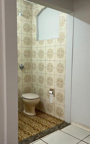 Casa para alugar com 200m², 3 quartos e 3 vagas Casa para alugar com 200m², 3 quartos e 3 vagasBanheiro
