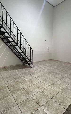 Casa para alugar com 200m², 3 quartos e 3 vagas Casa para alugar com 200m², 3 quartos e 3 vagasSala