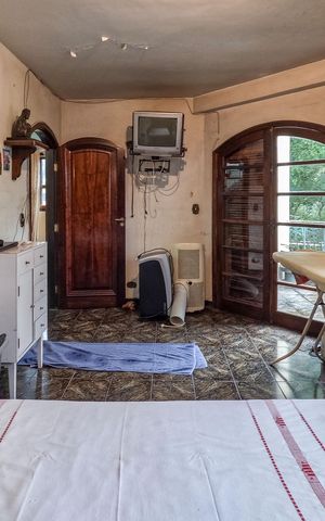 Casa à venda com 243m², 2 quartos e 4 vagas