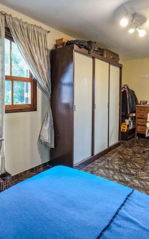 Casa à venda com 243m², 2 quartos e 4 vagas