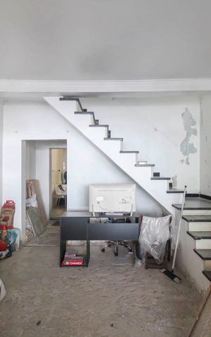 Casa à venda com 200m², 3 quartos e 3 vagasSala