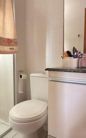 Apartamento à venda com 94m², 3 quartos e 2 vagas Apartamento à venda com 94m², 3 quartos e 2 vagasBanheiro da suíte