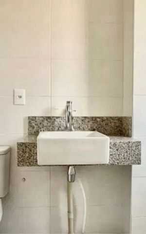 Apartamento à venda com 68m², 2 quartos e 2 vagas Apartamento à venda com 68m², 2 quartos e 2 vagasBanheiro da Suíte