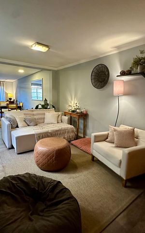 Casa para alugar com 260m², 3 quartos e 2 vagas Casa para alugar com 260m², 3 quartos e 2 vagasSala