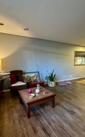 Casa para alugar com 260m², 3 quartos e 2 vagas Casa para alugar com 260m², 3 quartos e 2 vagasSala