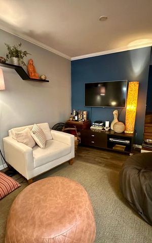 Casa para alugar com 260m², 3 quartos e 2 vagas Casa para alugar com 260m², 3 quartos e 2 vagasSala