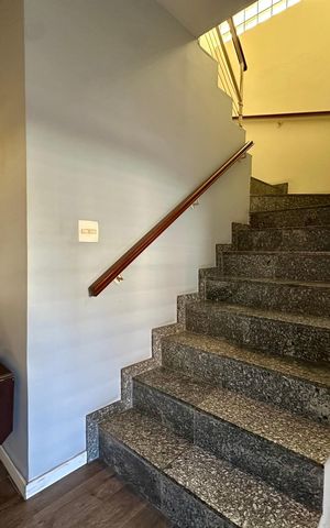 Casa para alugar com 260m², 3 quartos e 2 vagas Casa para alugar com 260m², 3 quartos e 2 vagasSala