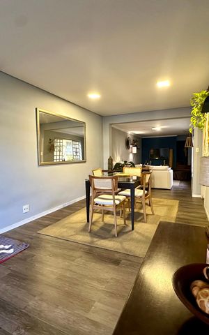 Casa para alugar com 260m², 3 quartos e 2 vagas Casa para alugar com 260m², 3 quartos e 2 vagasSala