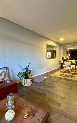Casa para alugar com 260m², 3 quartos e 2 vagas Casa para alugar com 260m², 3 quartos e 2 vagasSala