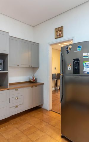 Casa à venda com 340m², 3 quartos e 1 vaga Casa à venda com 340m², 3 quartos e 1 vagaCozinha