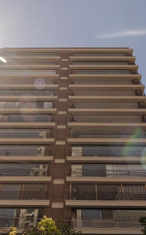 Apartamento à venda com 195m², 3 quartos e 3 vagas Apartamento à venda com 195m², 3 quartos e 3 vagasFachada