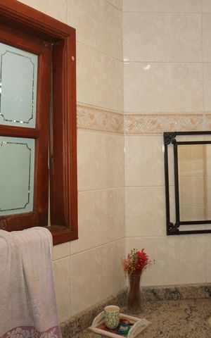 Casa para alugar com 625m², 5 quartos e 5 vagasBanheiro 2