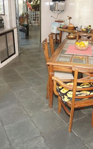 Casa para alugar com 625m², 5 quartos e 5 vagasCozinha 1