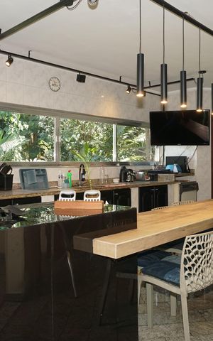 Casa para alugar com 625m², 5 quartos e 5 vagasCozinha do Salão de Festas