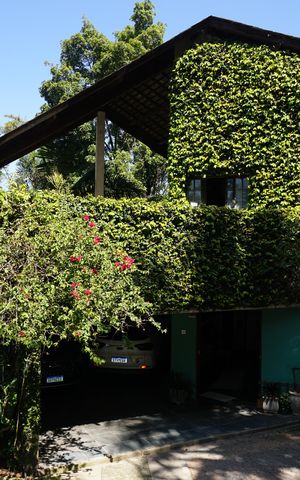 Casa para alugar com 625m², 5 quartos e 5 vagasFachada