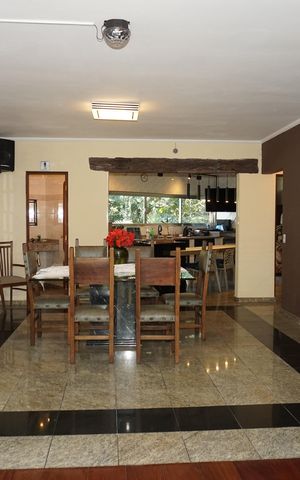 Casa para alugar com 625m², 5 quartos e 5 vagasSalão de Festas