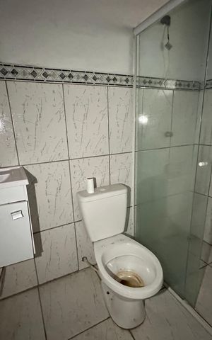 Casa para alugar com 30m², 1 quarto e sem vaga Casa para alugar com 30m², 1 quarto e sem vagaBanheiro
