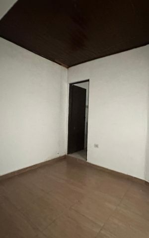 Casa para alugar com 30m², 1 quarto e sem vaga Casa para alugar com 30m², 1 quarto e sem vagaQuarto