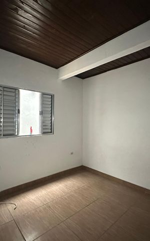 Casa para alugar com 30m², 1 quarto e sem vaga Casa para alugar com 30m², 1 quarto e sem vagaQuarto