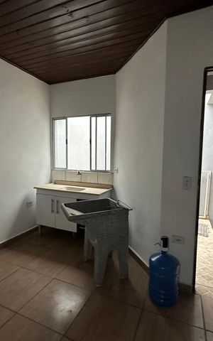 Casa para alugar com 30m², 1 quarto e sem vaga Casa para alugar com 30m², 1 quarto e sem vagaSala/Cozinha