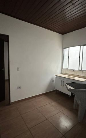 Casa para alugar com 30m², 1 quarto e sem vaga
