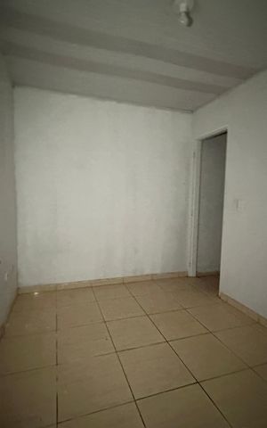 Casa para alugar com 25m², 1 quarto e sem vaga Casa para alugar com 25m², 1 quarto e sem vagaQuarto