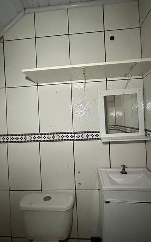 Casa para alugar com 25m², 1 quarto e sem vaga Casa para alugar com 25m², 1 quarto e sem vagaBanheiro