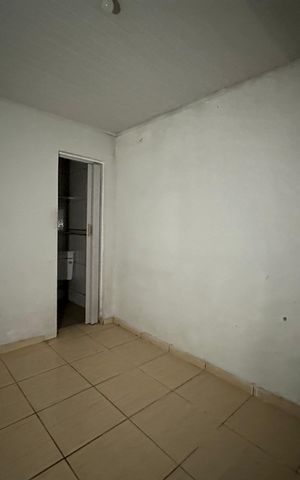 Casa para alugar com 25m², 1 quarto e sem vaga Casa para alugar com 25m², 1 quarto e sem vagaQuarto