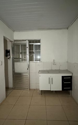 Casa para alugar com 25m², 1 quarto e sem vaga Casa para alugar com 25m², 1 quarto e sem vagaSala/Cozinha