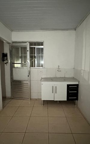 Casa para alugar com 25m², 1 quarto e sem vaga Casa para alugar com 25m², 1 quarto e sem vagaSala/Cozinha