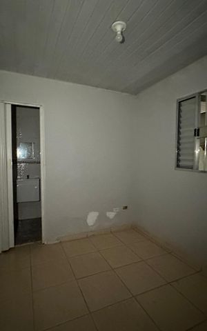 Casa para alugar com 30m², 1 quarto e sem vagaQuarto