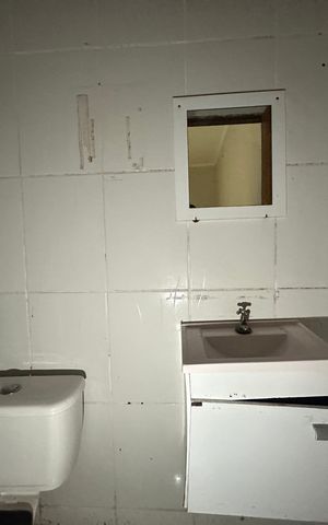 Casa para alugar com 40m², 1 quarto e sem vaga Casa para alugar com 40m², 1 quarto e sem vagaBanheiro