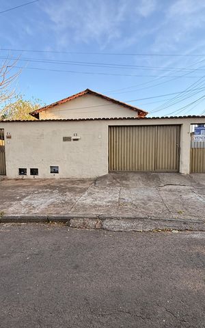 Casa à venda com 495m², 6 quartos e 4 vagasFachada