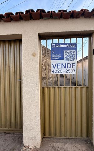 Casa à venda com 495m², 6 quartos e 4 vagasPlaca