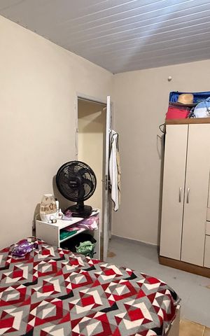 Casa à venda com 495m², 6 quartos e 4 vagasQuarto 1