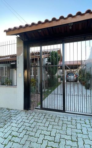 Casa à venda com 150m², 3 quartos e 4 vagas Casa à venda com 150m², 3 quartos e 4 vagasPlaca Instalada em 02/09/2026 - Cod.QLYB-62