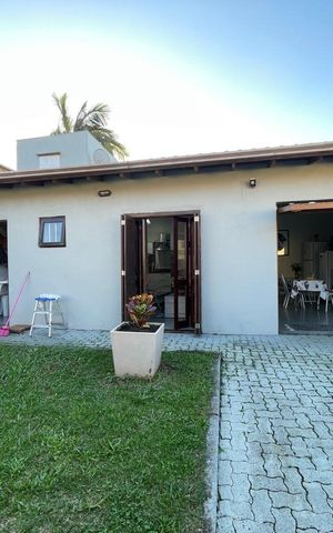 Casa à venda com 150m², 3 quartos e 4 vagas