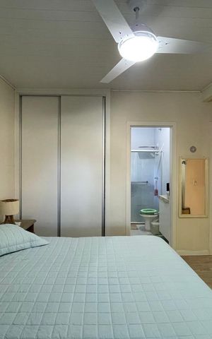 Casa à venda com 150m², 3 quartos e 4 vagas